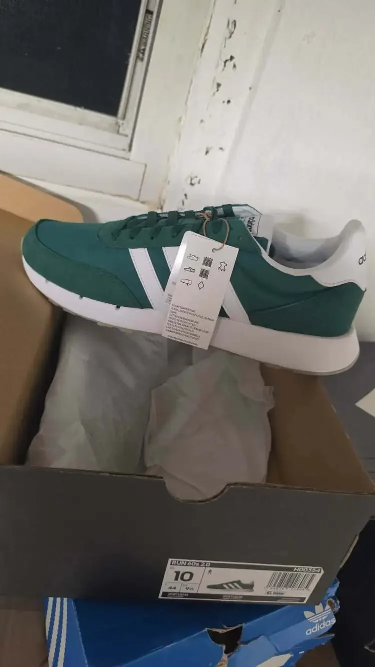 Adidas Run 60s 2.0 Sneakers - Green White Size 10 H00354